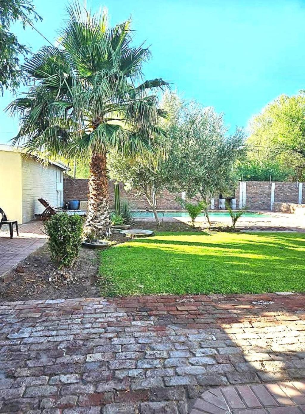 Donkin Country House Beaufort West Eksteriør bilde